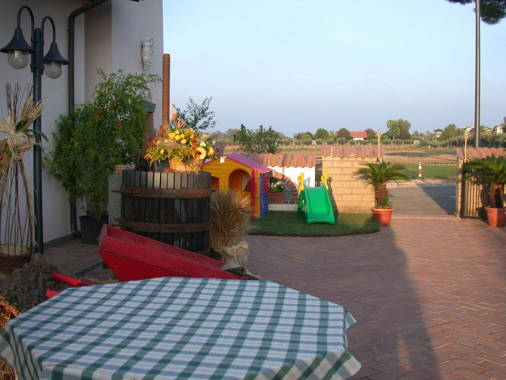 Agriturismo Torre Cristina Aprilia Exterior foto